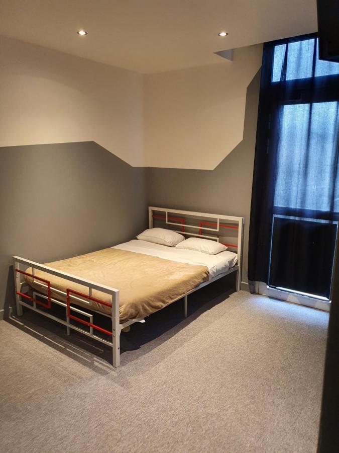 Hotel Le Saint Eloi มงต์เปอลิเยร์ ภายนอก รูปภาพ